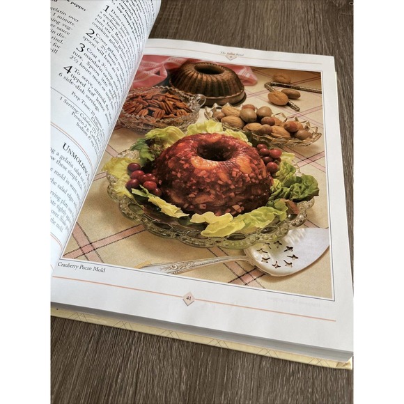 Like Grandma Used to Make Treasury of Fondly Remembered Dishes Hardcover Book - Picture 12 of 12